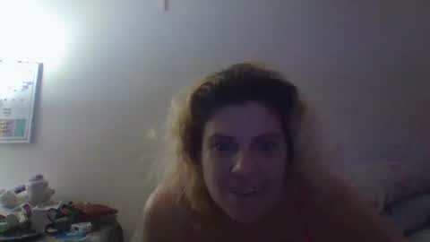 Snapshot of mandilube39 chatting on January 13, 4:50 am mindy22 online show from January 13, 4:50 am