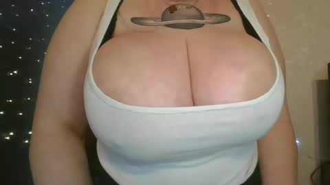 Snapshot of mandy_belcher chatting on February 18, 11:33 am Mandy online show from February 18, 11:33 am