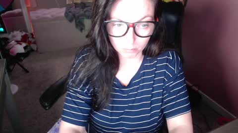 Snapshot of mandybabyxxx chatting on December 31, 1:47 am MandyBabyXXX online show from December 31, 1:47 am