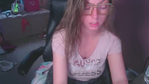 MandyBabyXXX online show from March 26, 12:28 am