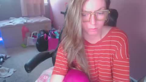 MandyBabyXXX online show from March 27, 5:56 pm