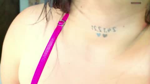 Snapshot of mandyminx66 chatting on May 15, 8:27 pm Mandy Val online show from May 15, 8:27 pm