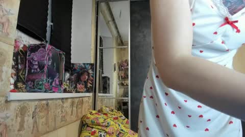 Snapshot of mandyshine chatting on May 15, 5:42 pm Mandy online show from May 15, 5:42 pm