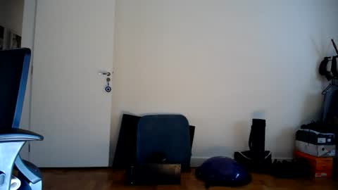 mane_995483 online show from August 8, 11:56 am