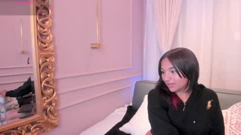 manelyk_evanss online show from September 17, 9:05 pm