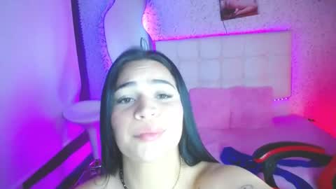 manelyke online show from September 10, 8:31 pm