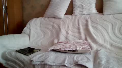 manes5858 online show from May 2, 12:43 pm