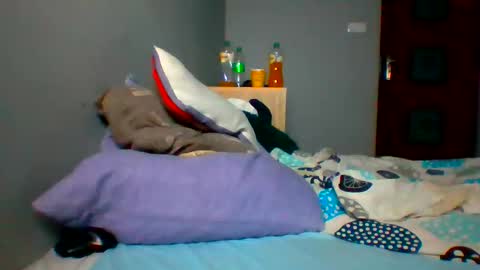 Snapshot of manh3 chatting on April 27, 3:15 am Man37 online show from April 27, 3:15 am