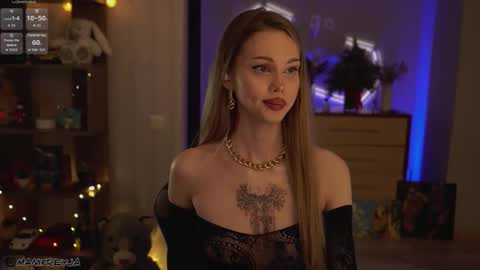 Amelie online show from January 10, 9:05 pm