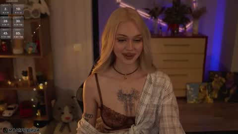 Amelie online show from February 23, 7:44 pm