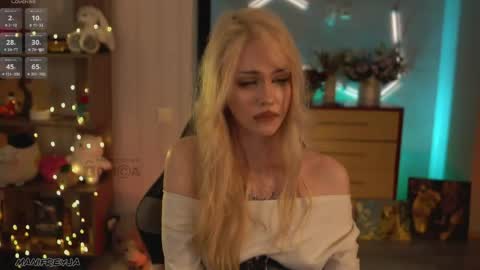 Amelie online show from April 30, 8:57 pm