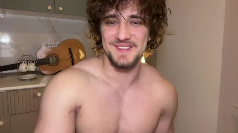 Snapshot of manolein chatting on April 11, 12:37 am manolein online show from April 11, 12:37 am