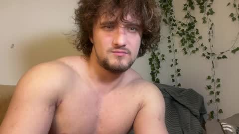 Snapshot of manolein chatting on April 22, 11:17 pm manolein online show from April 22, 11:17 pm