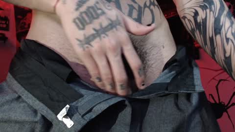 Snapshot of manolo___ chatting on December 17, 2:44 am Manolo modelo independiente online show from December 17, 2:44 am