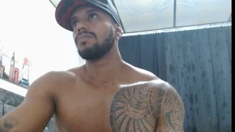 Snapshot of manolofitt chatting on January 30, 10:50 am Manolo online show from January 30, 10:50 am