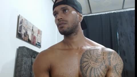 Snapshot of manolofitt chatting on February 10, 10:31 am Manolo online show from February 10, 10:31 am