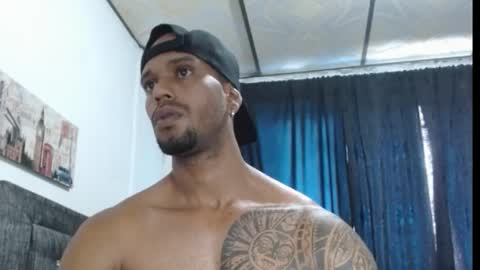 Snapshot of manolofitt chatting on February 24, 3:31 pm Manolo online show from February 24, 3:31 pm