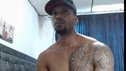 Snapshot of manolofitt chatting on February 25, 6:42 pm Manolo online show from February 25, 6:42 pm