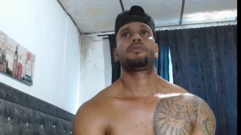 Snapshot of manolofitt chatting on February 27, 8:53 pm Manolo online show from February 27, 8:53 pm