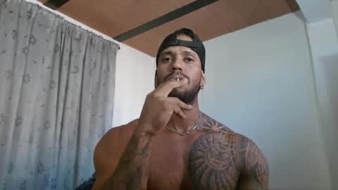 Snapshot of manolofitt chatting on September 9, 3:00 pm Manolo online show from September 9, 3:00 pm