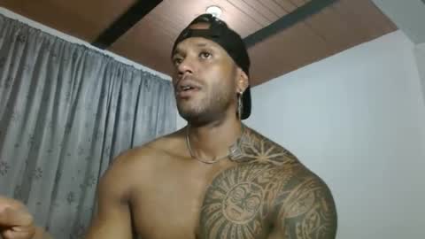 Snapshot of manolofitt chatting on September 19, 3:41 am Manolo online show from September 19, 3:41 am