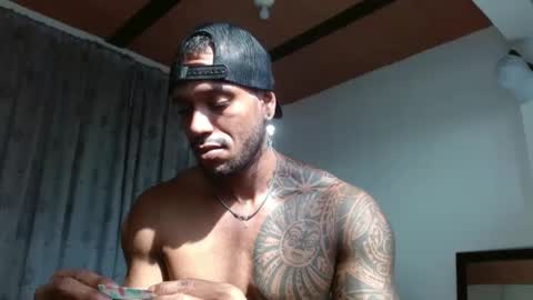 Snapshot of manolofitt chatting on October 7, 7:55 pm Manolo online show from October 7, 7:55 pm