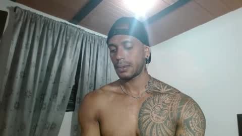 Snapshot of manolofitt chatting on October 28, 11:07 pm Manolo online show from October 28, 11:07 pm