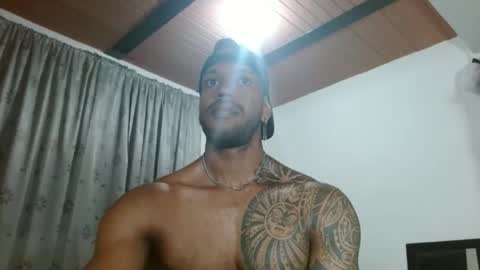 Snapshot of manolofitt chatting on November 2, 2:41 pm Manolo online show from November 2, 2:41 pm