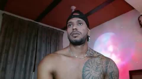 Snapshot of manolofitt chatting on November 20, 3:23 pm Manolo online show from November 20, 3:23 pm