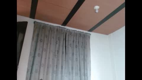 Snapshot of manolofitt chatting on May 4, 2:13 pm Manolo online show from May 4, 2:13 pm