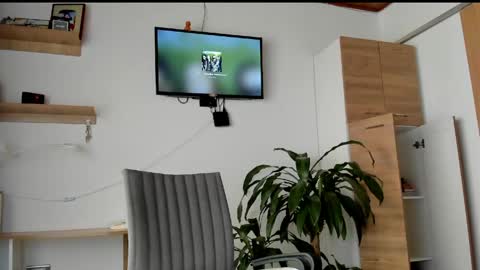 manucute 23  online show from May 10, 3:39 pm