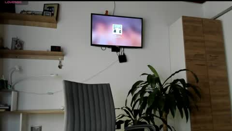 manucute 23  online show from June 16, 9:17 pm