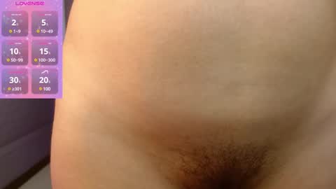 Snapshot of manue_bela chatting on February 11, 11:10 am Angela online show from February 11, 11:10 am