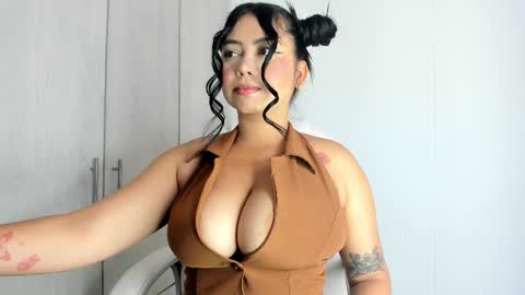 Snapshot of manuela_anderson chatting on October 4, 3:32 pm MANUELA online show from October 4, 3:32 pm