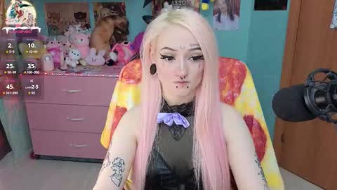 Manuela online show from January 9, 8:21 pm