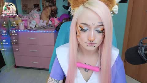 Manuela online show from January 16, 9:08 pm