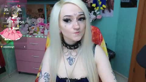 Snapshot of manuela_unicorn chatting on May 31, 10:55 pm Manuela online show from May 31, 10:55 pm