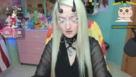 Manuela online show from July 7, 4:11 pm