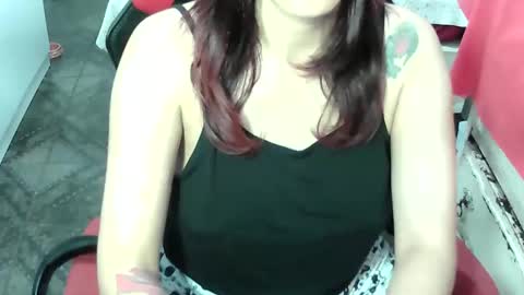 Snapshot of manuescarlate13 chatting on May 5, 4:53 am Manu Escarlate online show from May 5, 4:53 am