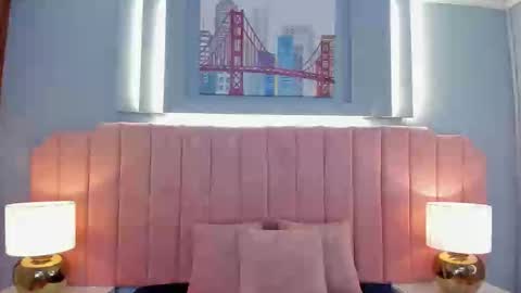 Mara  online show from December 21, 9:25 pm