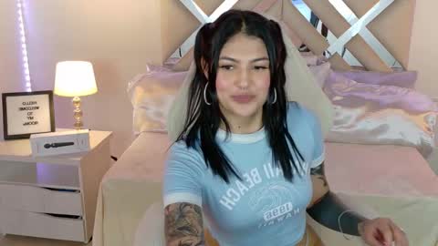 Mara Saenz online show from February 21, 1:50 am
