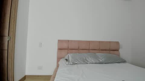 mara modelo independiente online show from June 17, 4:59 am