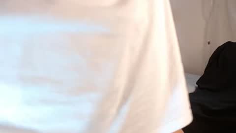 Snapshot of maraa_lee chatting on June 29, 10:32 pm maraa_lee online show from June 29, 10:32 pm
