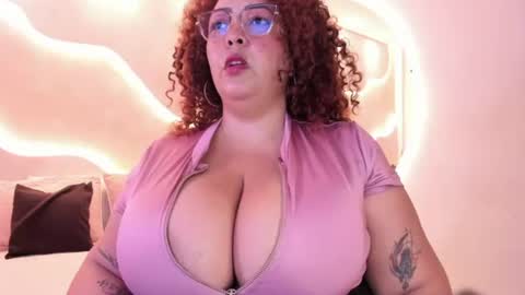Snapshot of maraasweet chatting on July 12, 2:02 am Mrs. Sweet online show from July 12, 2:02 am