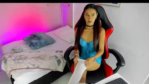 Snapshot of maraiah_petit chatting on September 19, 7:14 pm Mara online show from September 19, 7:14 pm