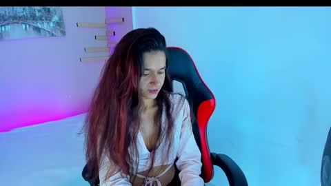 Snapshot of maraiah_petit chatting on September 23, 7:06 pm Mara online show from September 23, 7:06 pm
