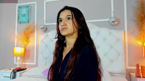 Snapshot of maraiah_petit chatting on October 11, 9:30 am Mara online show from October 11, 9:30 am