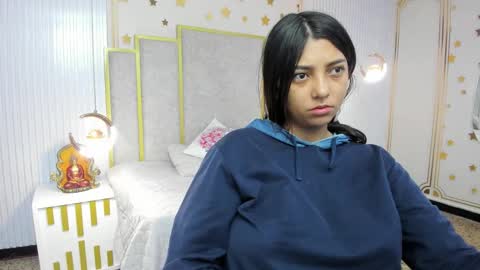 Snapshot of maraluna_ chatting on November 30, 11:03 am Maraluna online show from November 30, 11:03 am