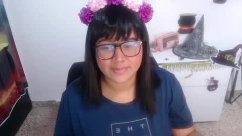 Snapshot of marasilk chatting on October 24, 12:34 pm Mara Silk online show from October 24, 12:34 pm