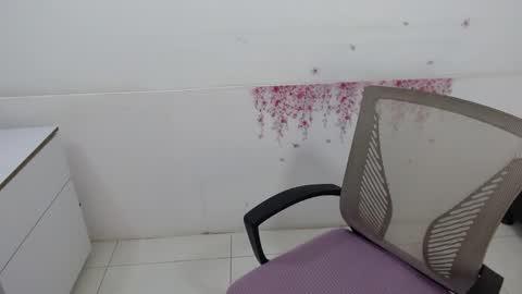 Mara Silk online show from January 17, 1:05 pm